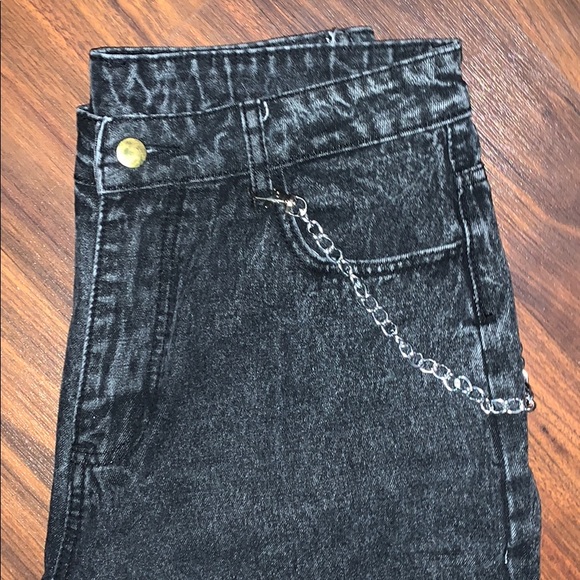 Black ripped jeans - Picture 3 of 5